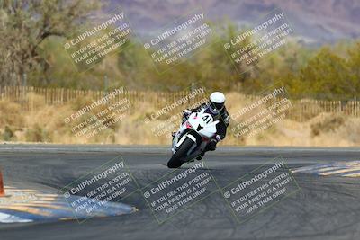 media/Mar-27-2022-CVMA (Sun) [[4786de14bf]]/Race 10 Supersport Shootout/